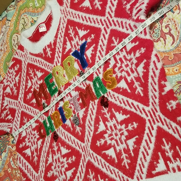 Merry Christmas Sweater - Picture 4 of 8